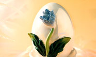 Easter Egg With Blue Flower Presentation Template